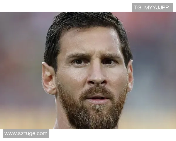 探索足球明星们的喷发胶使用秘籍与造型秘诀