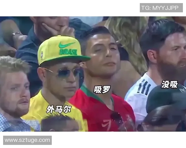 足球明星搞笑打闹瞬间合集让你捧腹大笑的精彩时刻回顾