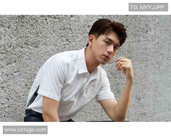 足球明星李现的精彩瞬间与场上风采全景展示