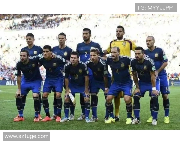 退役足球明星全名汇总及其辉煌职业生涯回顾