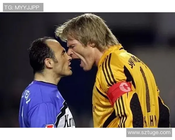 卡恩与范德萨的巅峰对决：足球历史上最伟大门将的较量与传奇